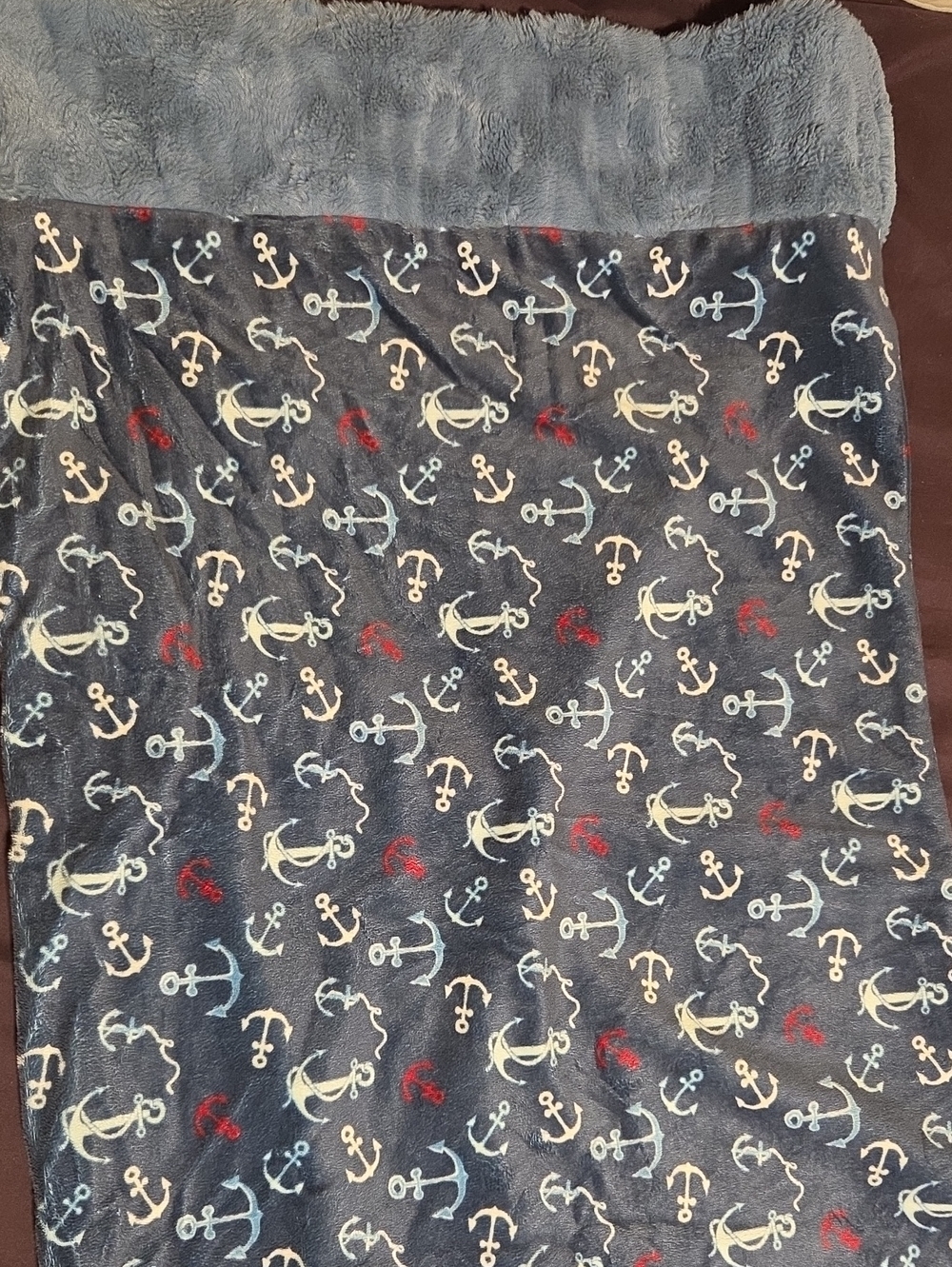Nautical Anchor Plush Throw Blanket - Navy Blue